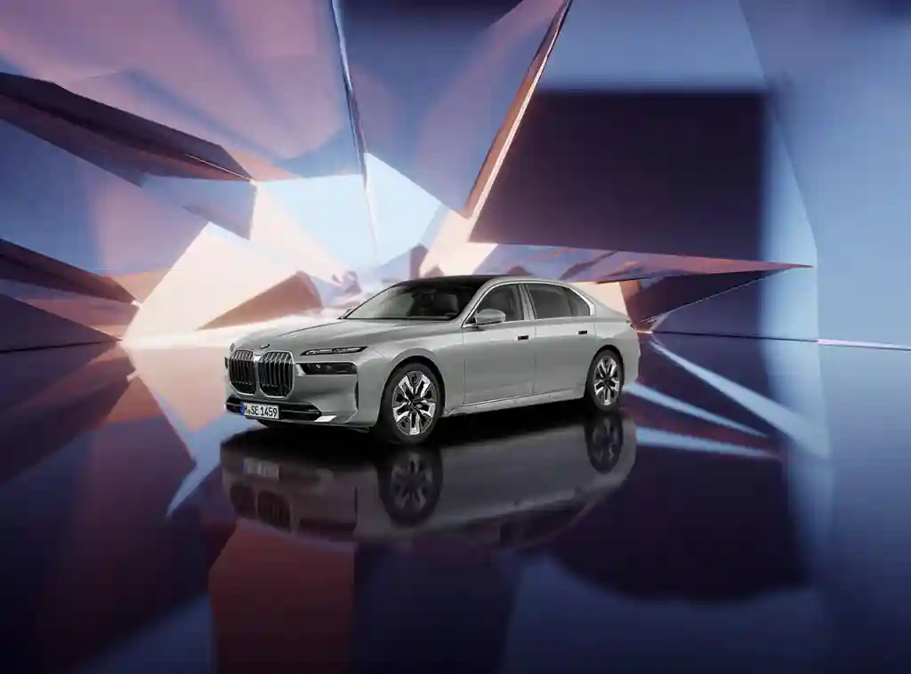 BMW 740i xDrive 및 740d xDrive 클래식 실버 에디션